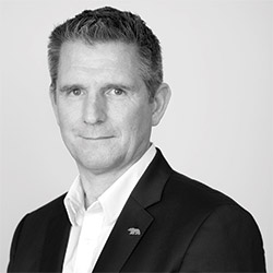 [MISSING IMAGE: ph_marcwinterhoff-bw.jpg]