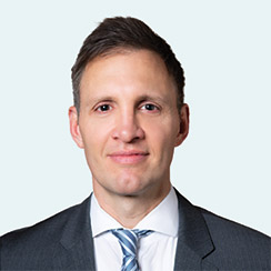 [MISSING IMAGE: ph_courtneymatherblue-4c.jpg]