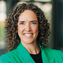 [MISSING IMAGE: ph_twedtheadshot-4c.jpg]