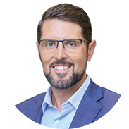 [MISSING IMAGE: ph_jasonpringblombg-4c.jpg]