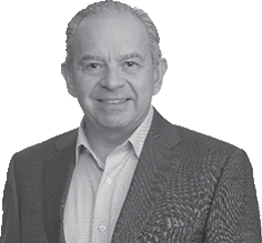 [MISSING IMAGE: ph_antoniocarrillo-bw.gif]