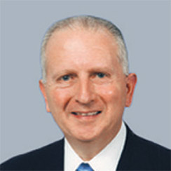 [MISSING IMAGE: ph_howarddelias-4clr.jpg]