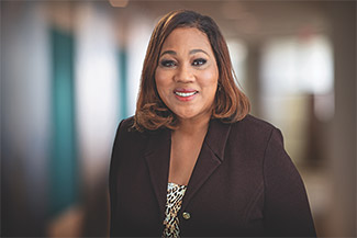 [MISSING IMAGE: ph_joanrobinsonberry-4c.jpg]